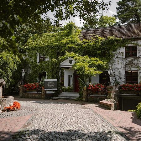 Hotel Dom W Starym Parku Biskupice  Zewnętrze zdjęcie