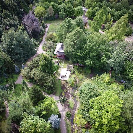 Hotel Dom W Starym Parku Biskupice  Zewnętrze zdjęcie