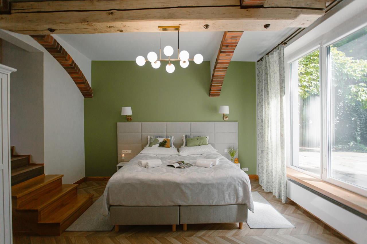 Hotel Dom W Starym Parku Biskupice  Zewnętrze zdjęcie