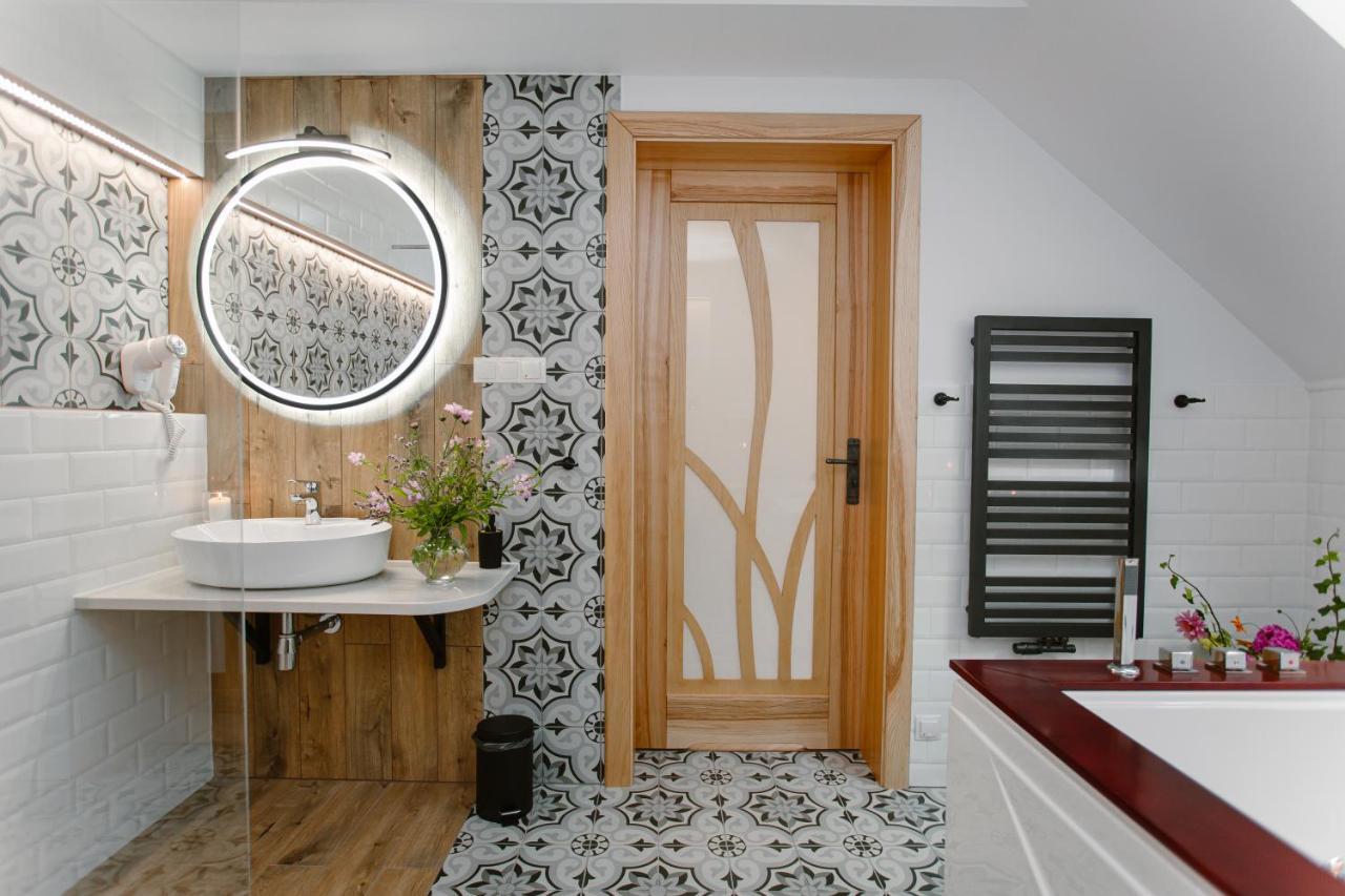 Hotel Dom W Starym Parku Biskupice  Zewnętrze zdjęcie