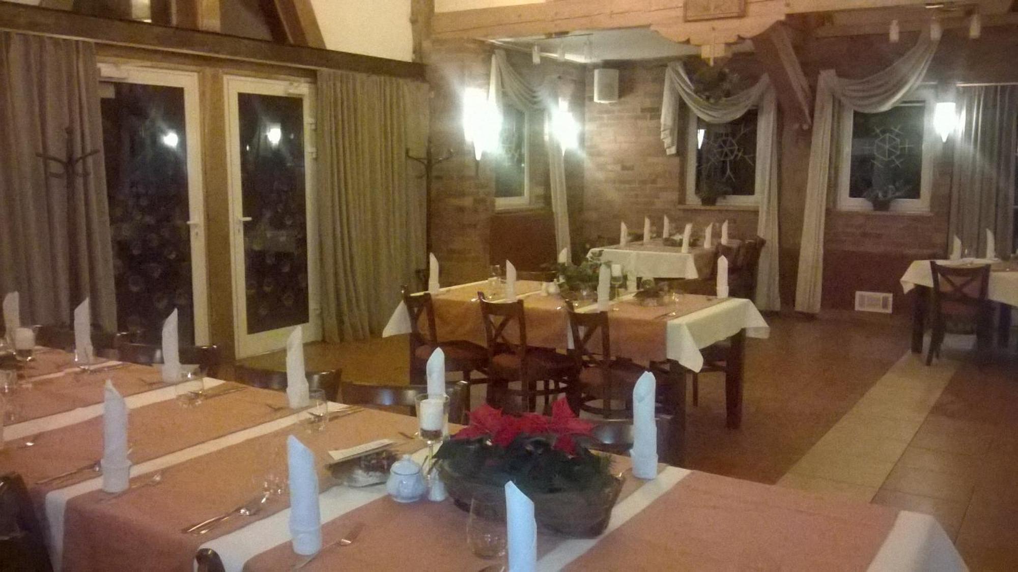 Hotel Dom W Starym Parku Biskupice  Zewnętrze zdjęcie